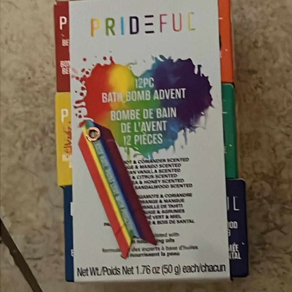 Prideful 12 piece bath bomb